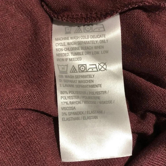 🌸NEW🌸 LISA RINNA Ruched Neck Turtle Neck - Picture 7 of 8